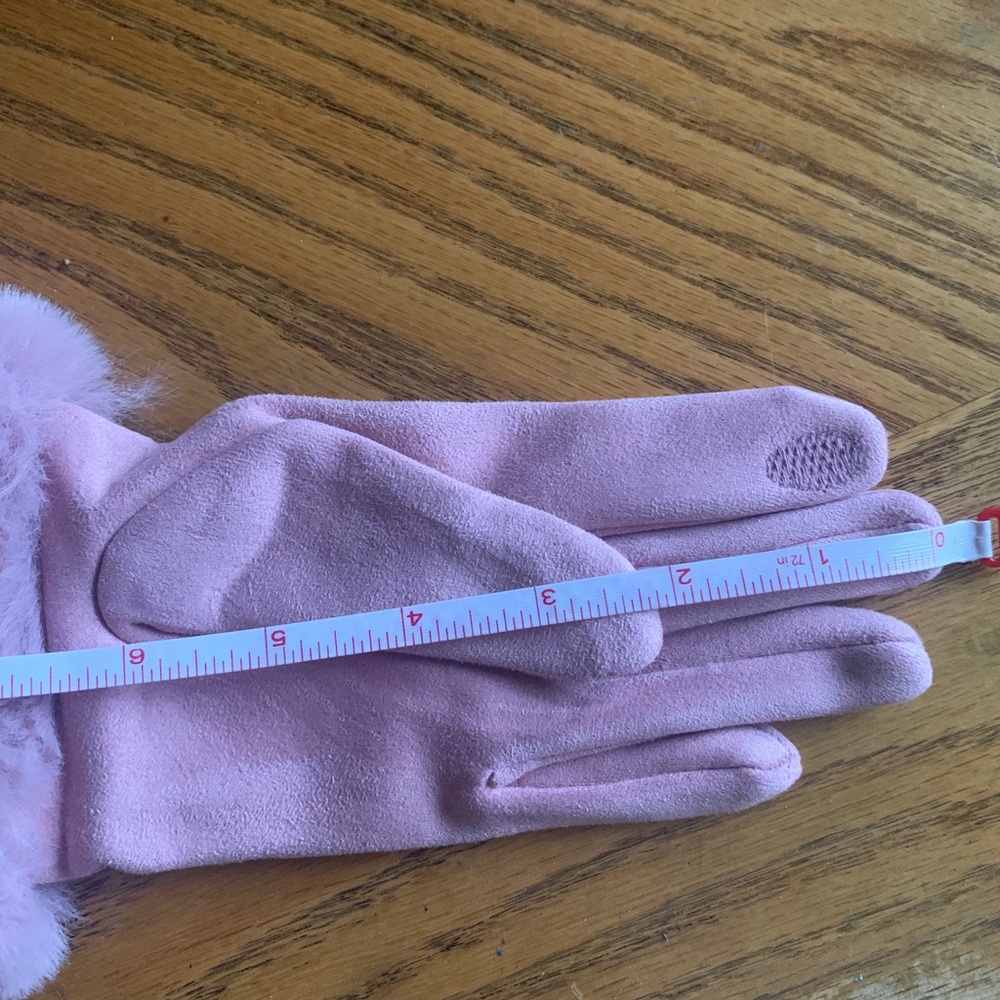 Faux-Fur Trimmed Winter Gloves - Picture 5 of 6